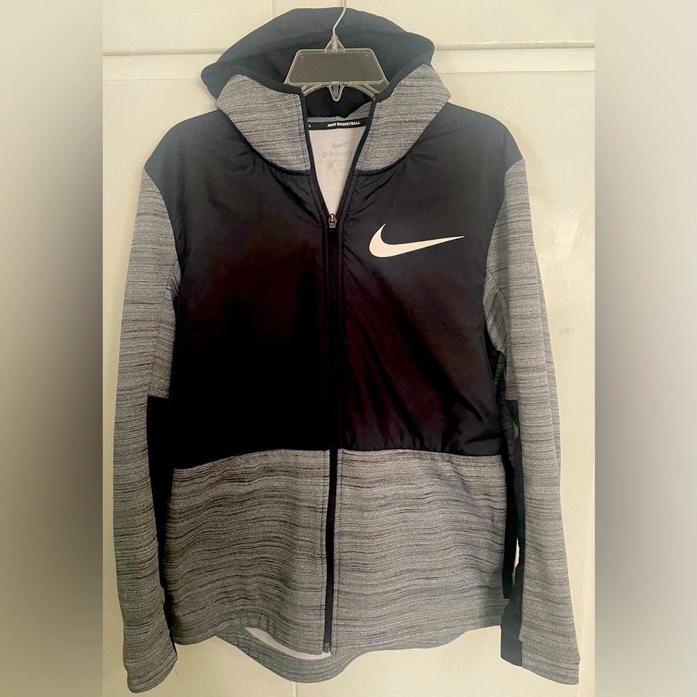 Nike basketball hoodie